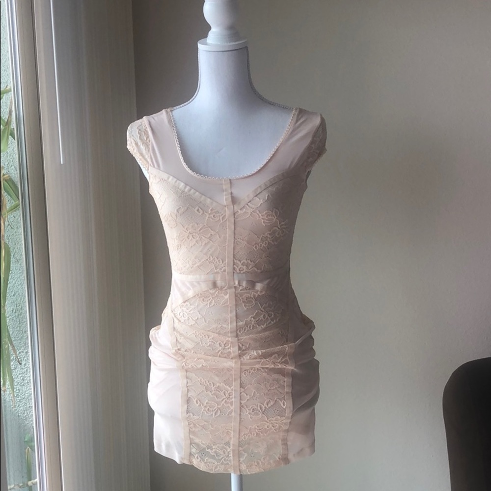 Cap Sleeve Nude Lace Bodycon Mini Dress
